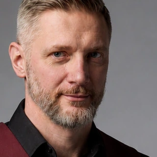 Portret: Tomasz Piotr Deja
